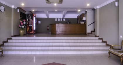 Theatre Inn