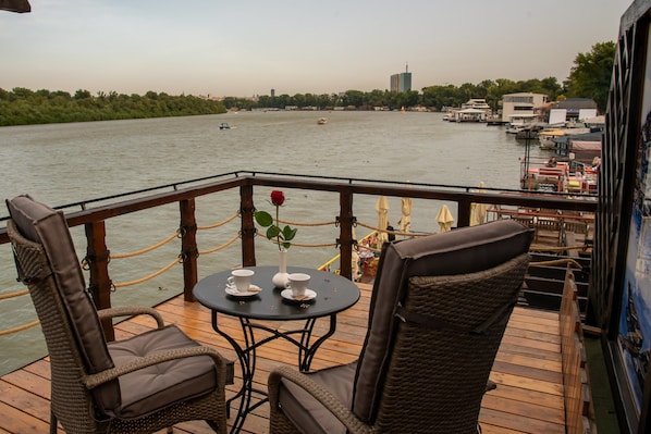 Luxury Double Room | Terrace/patio - Bahus Inn (Belgrade)