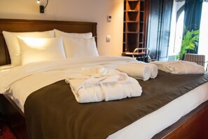 Sábanas de algodón egipcio, ropa de cama de alta calidad y minibar 
