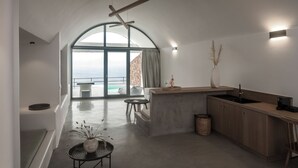 Infinity Residences with Outdoor Hot Tub | 客厅