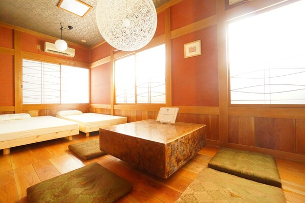 Interior - 1F Ginko Takayama Icho Takayama (高山市)