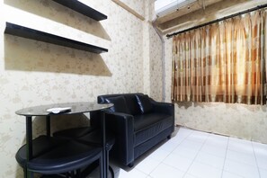 2 Bedrooms | Living area | LCD TV