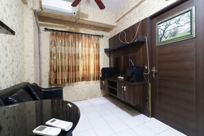 2 Bedrooms | Living area - Apartment City Park by Nusantara Pelangi (Jakarta)