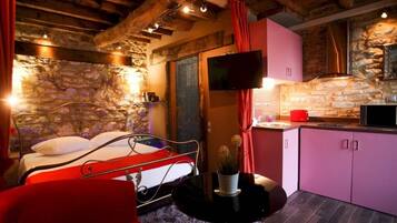 Apartment | Living area | TV