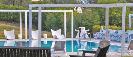 Indoor pool, outdoor pool