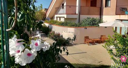 30 qm Studio-Apartment - Kochnische mit Wohnbereich, Schlafbereich, Badezimmer