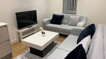 TV màn hình phẳng 32-inch có truyền hình kỹ thuật số, TV