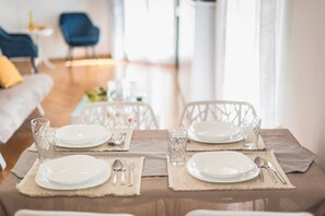 Leilighet | Spiseområde på rommet