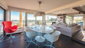 Căn hộ | Khu vực ăn uống tại phòng
