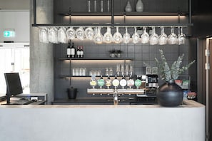 Bar (on property) - Four Points Flex by Sheraton Copenhagen Arena (Copenhagen)