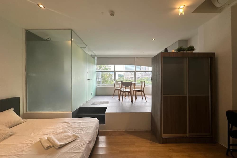 International Service Apartments