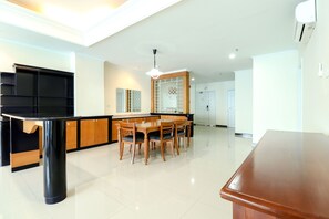 3 Bedroom Suite | In-room safe - Grand Puri (Surabaya)