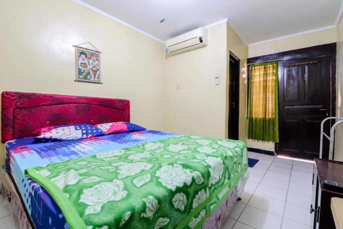 Habitación estándar doble | Escritorio, wifi gratis, ropa de cama