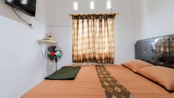 Standard Double Room | Desk, WiFi, bed sheets