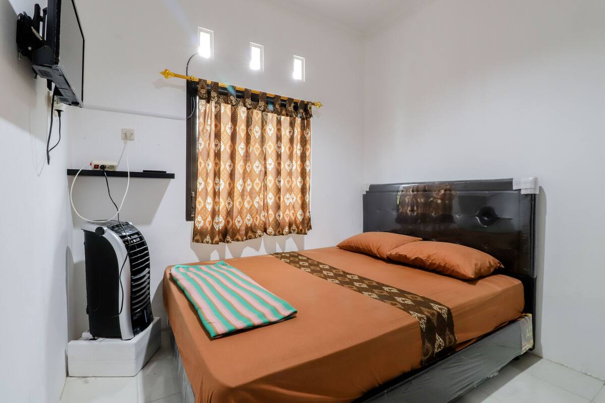 Standard Double Room | Desk, WiFi, bed sheets