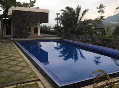 Villa Alex Claket