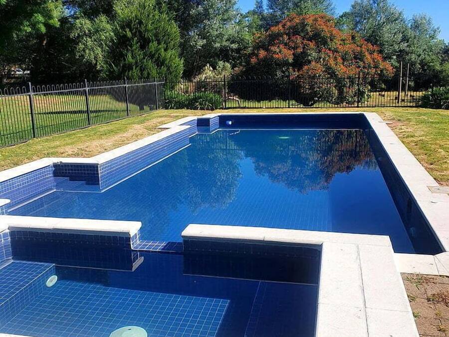 Seasonal outdoor pool, sun loungers