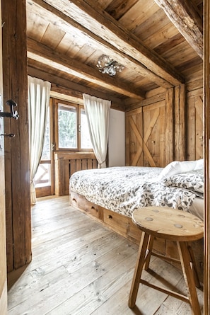 3 habitaciones, tabla de planchar con plancha y wifi gratis 