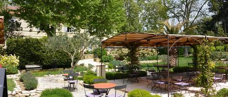 Restauration en plein air