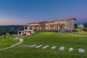 Garden - Mint Retreat Suites (Kassandra)