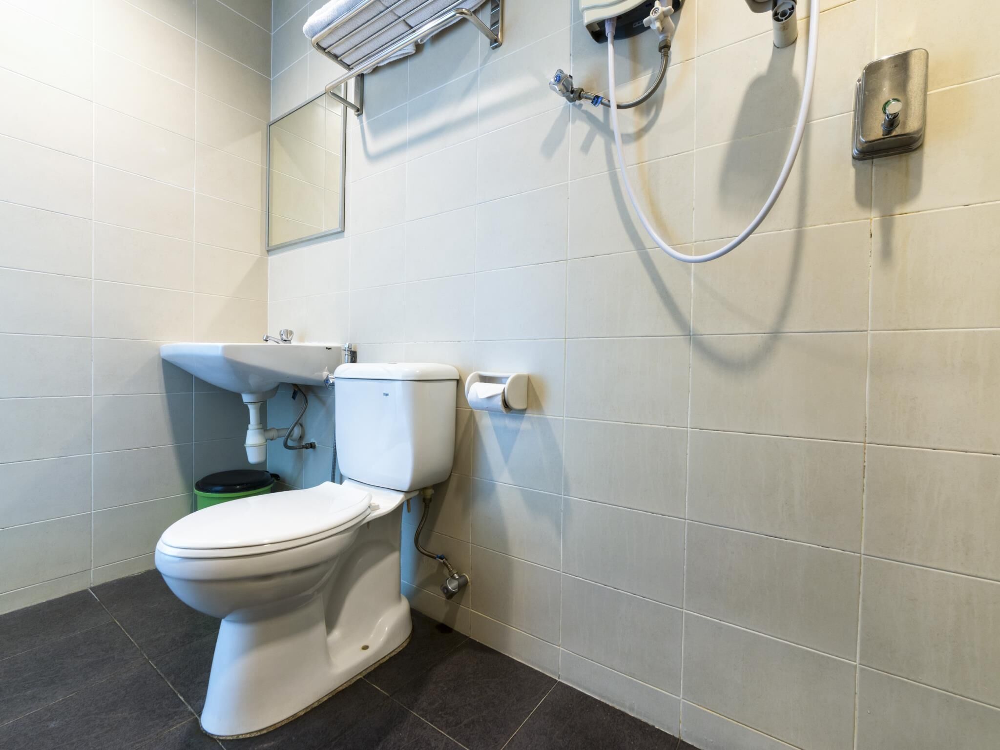 Photo - Raintree Hotel