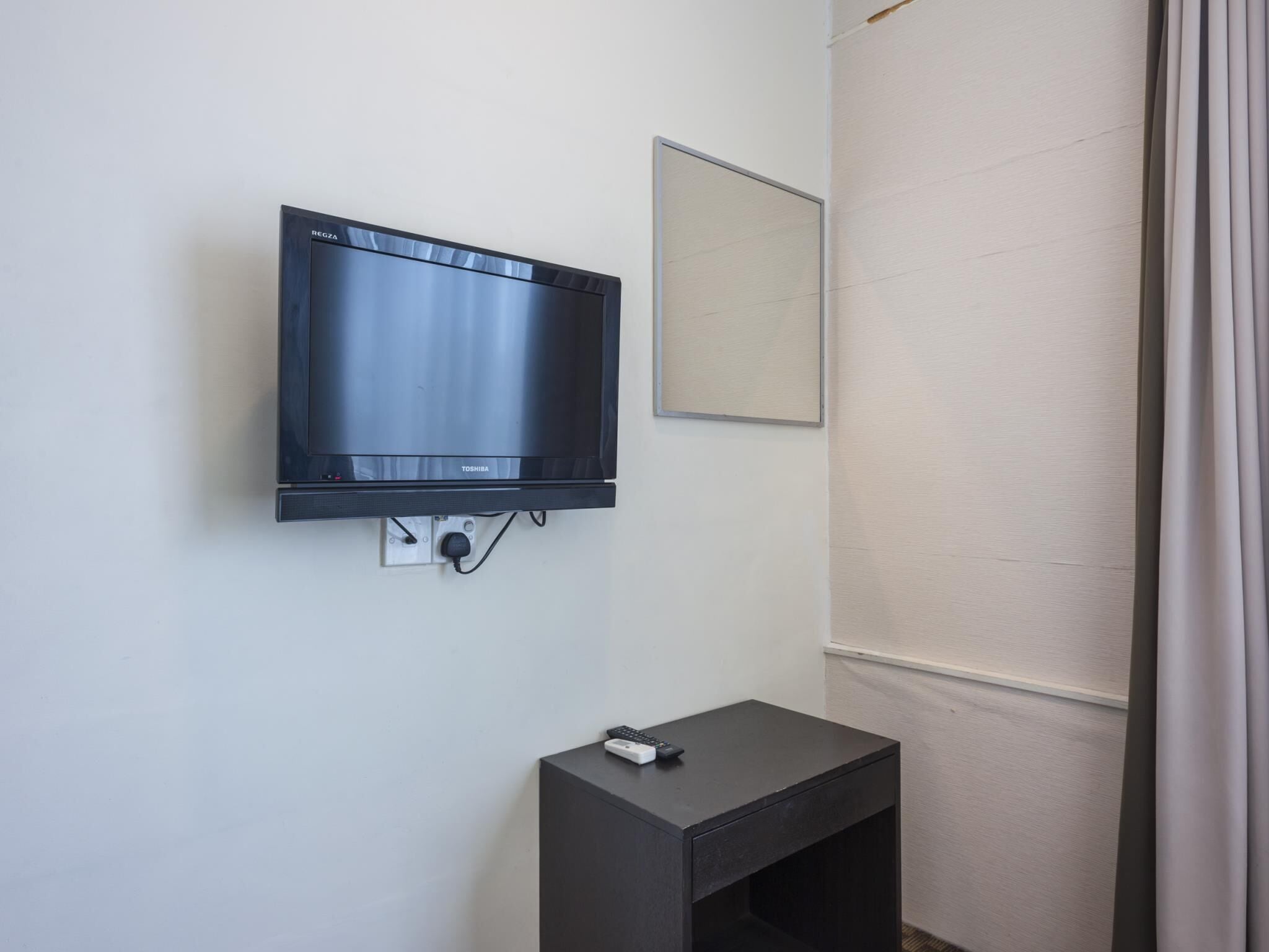 Photo - Raintree Hotel