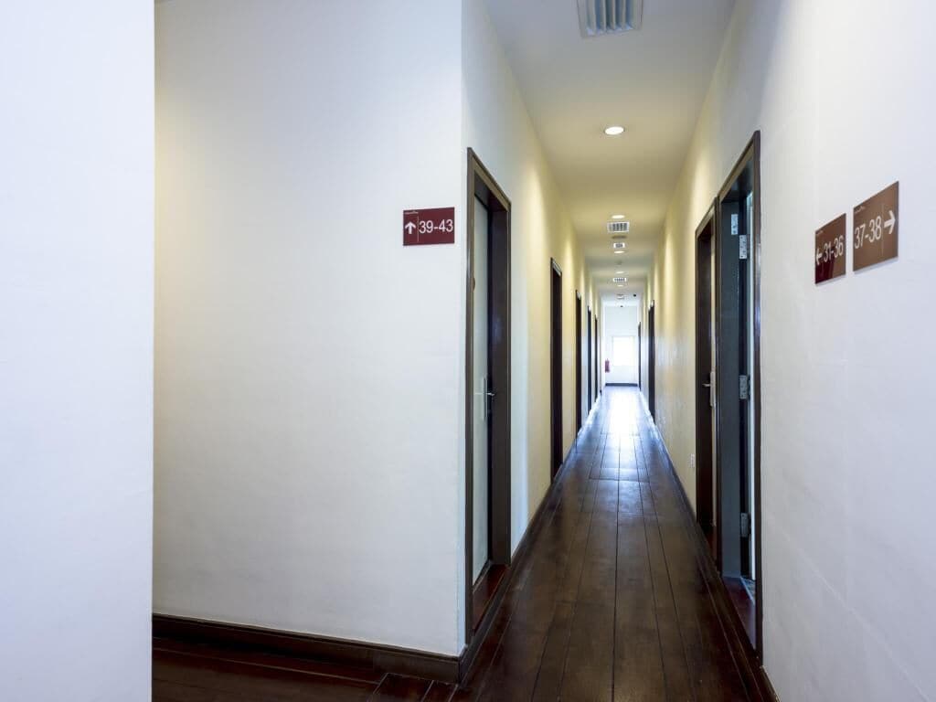 Photo - Raintree Hotel