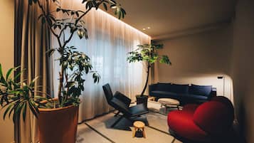 Ropa de cama de alta calidad y artículos del minibar gratis