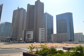 City view - Bright furnished studio near metro in Tecom - ALIA (Dubai)
