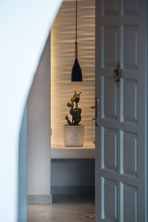 Monolocale (Queen) | Biancheria da letto ipoallergenica, insonorizzazione