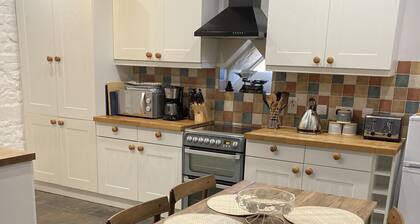 Primrose Hall Holiday Cottage, near Rutland Water
