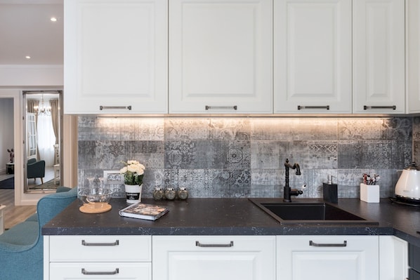 Apartment (2 Bedrooms) | Private kitchen