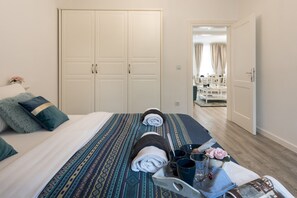 Apartment (2 Bedrooms)