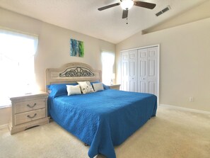5 bedrooms, in-room safe, WiFi, bed sheets