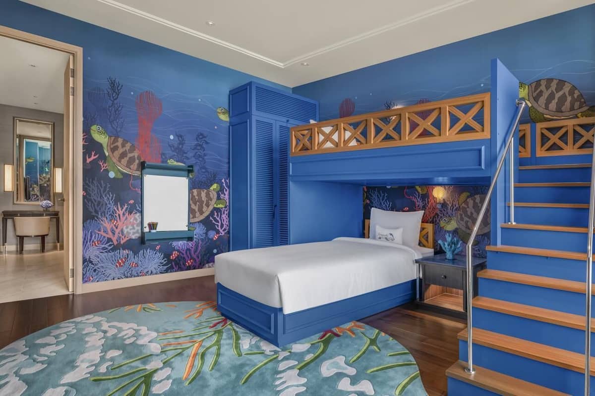 1 bedroom, free minibar, in-room safe, desk