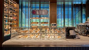4 restaurants, breakfast, lunch, dinner served; international cuisine