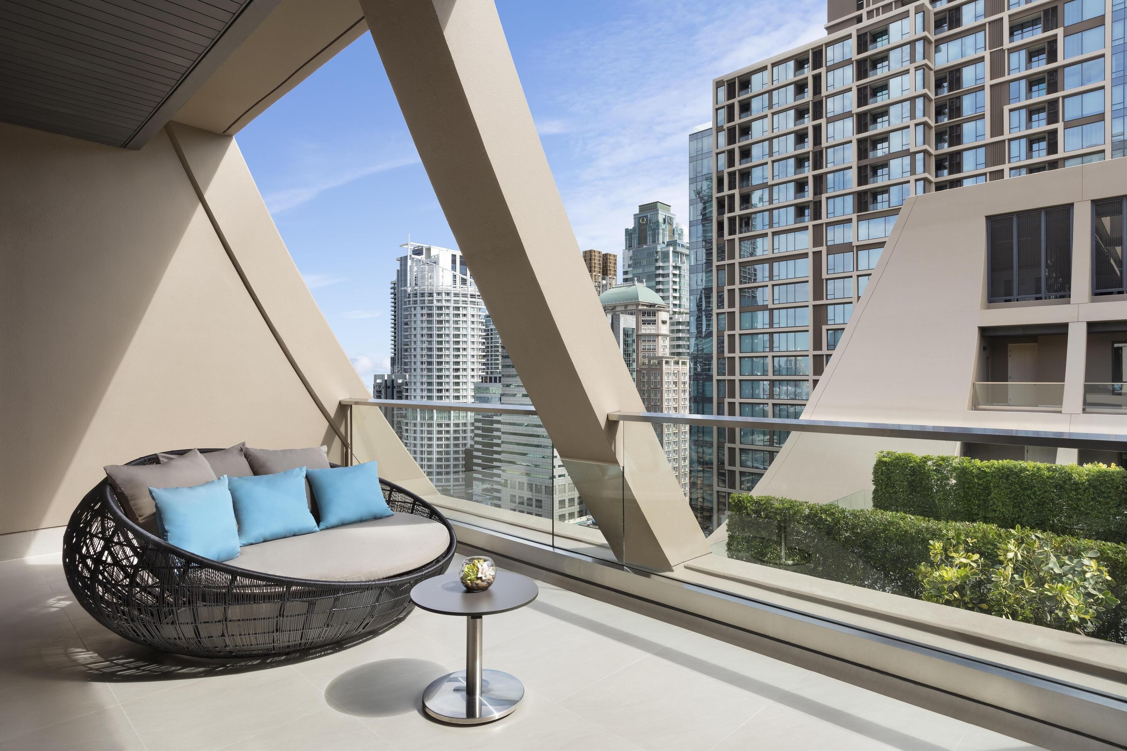 suite, 3 bedrooms (sindhorn presidential) | 1 bedroom, free minibar, in-room safe, desk