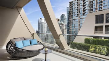 Suite, 3 Bedrooms (Sindhorn Presidential) | Free minibar, in-room safe, desk, laptop workspace