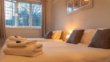 Family Triple Room, 2 Bedrooms (Room 2) | Blackout drapes, iron/ironing board, free WiFi