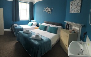 Comfort Triple Room, Multiple Beds (Room 3) | Blackout curtains, iron/ironing board, free WiFi - The Saddle Inn (York)