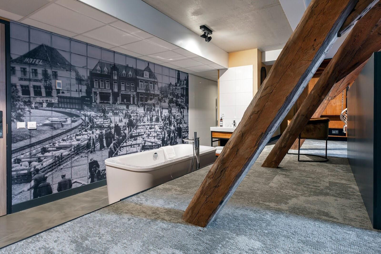 deluxe suite | bathroom | shower, rainfall showerhead, free toiletries, hair dryer