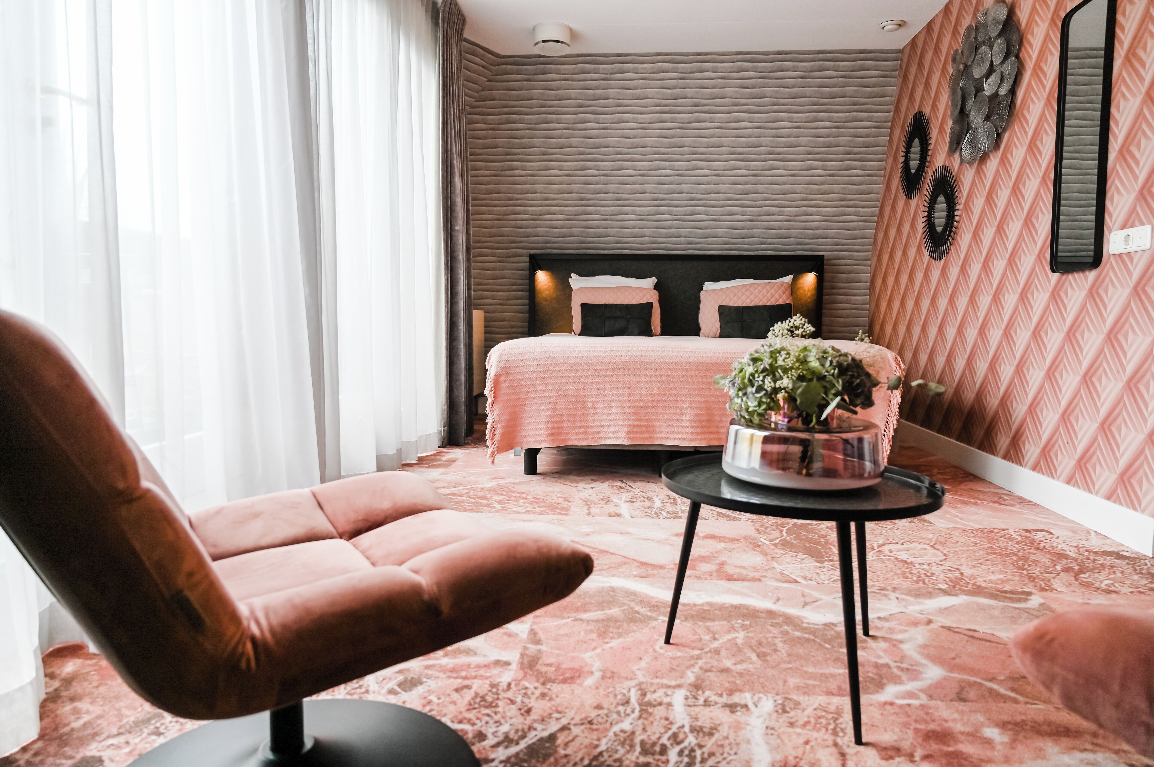 royal suite | 1 bedroom, premium bedding, in-room safe, desk