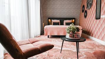 Castle Suite | Premium bedding, in-room safe, desk, laptop workspace