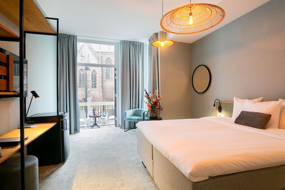 Superior Room, Balcony | 1 bedroom, premium bedding, in-room safe, desk