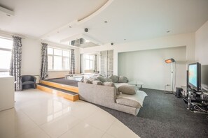 奢华公寓 | 1 多间卧室、熨斗/熨衣板、免费 WiFi