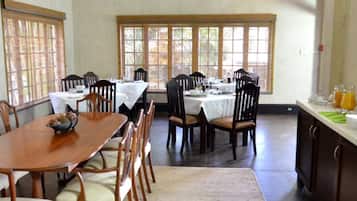 Daily cooked-to-order breakfast for a fee