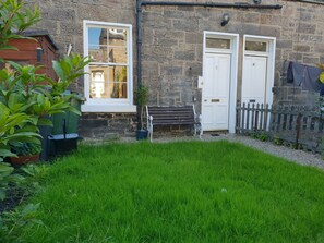 Garden - 1 Bed Colony Apartment Stockbridge (Edinburgh)