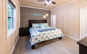 4 bedrooms, WiFi, bed sheets