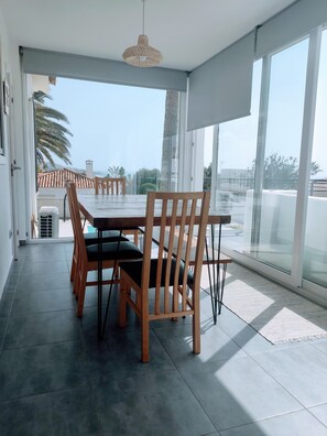 Dining - Detached villa private pool and sea views (Sotogrande)