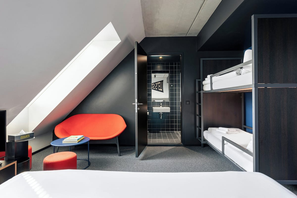 In-room safe, desk, laptop workspace, soundproofing